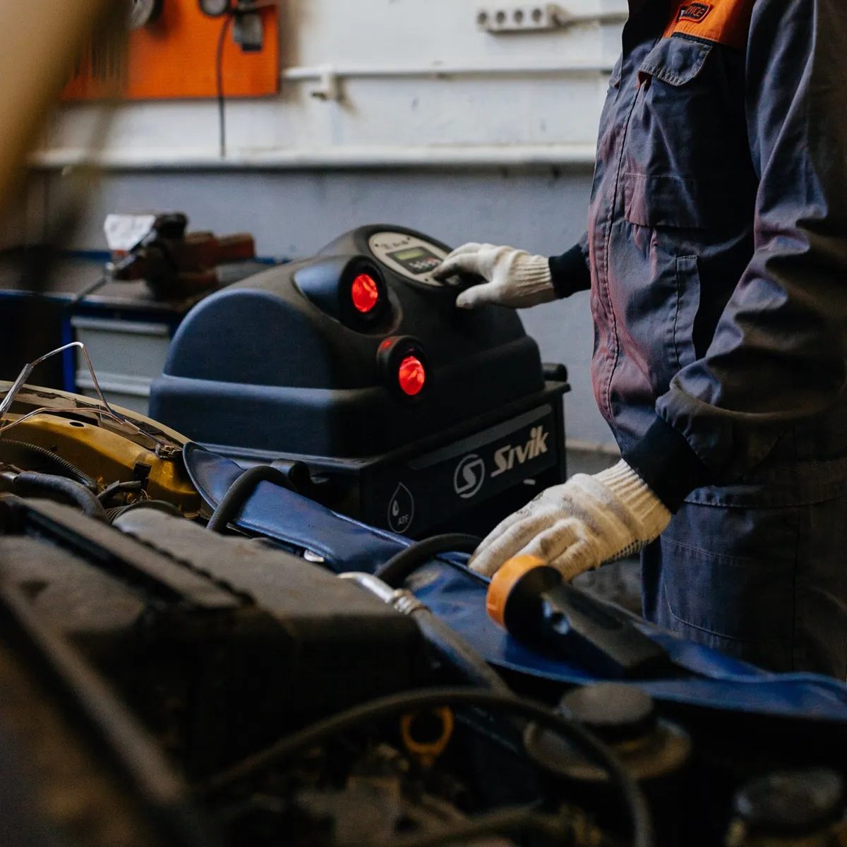 АВТОМАТИЧЕСКАЯ ВЫСОКОТОЧНАЯ РЕГУЛИРОВКА ВЫТЕКАЮЩЕЙ И ПОСТУПАЮЩЕЙ ЖИДКОСТИ